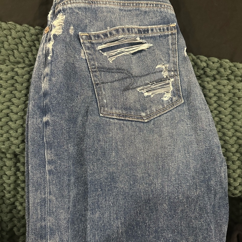 American Eagle Outfitters Relaxed Distressed Denim Jeans
